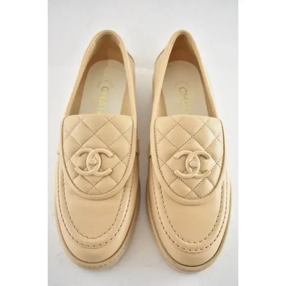 Chanel 24C Beige Leather Quilted Flap Turnlock CC Logo Moccasin Flat Loafer 38.5 - Picture 2 of 16